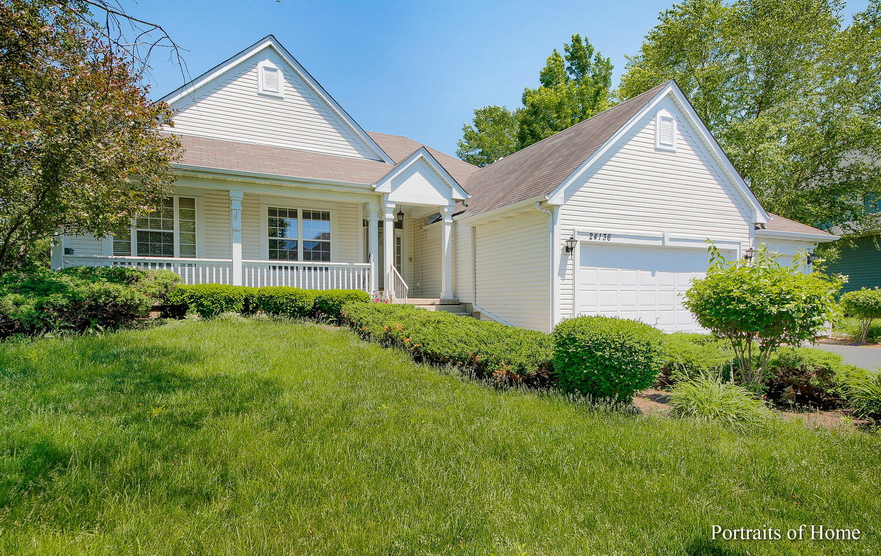 Property Photo:  24136 Apple Creek Lane  IL 60586 