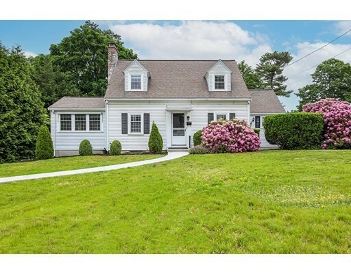 Property Photo:  32 Rose Hill Way  MA 02453 