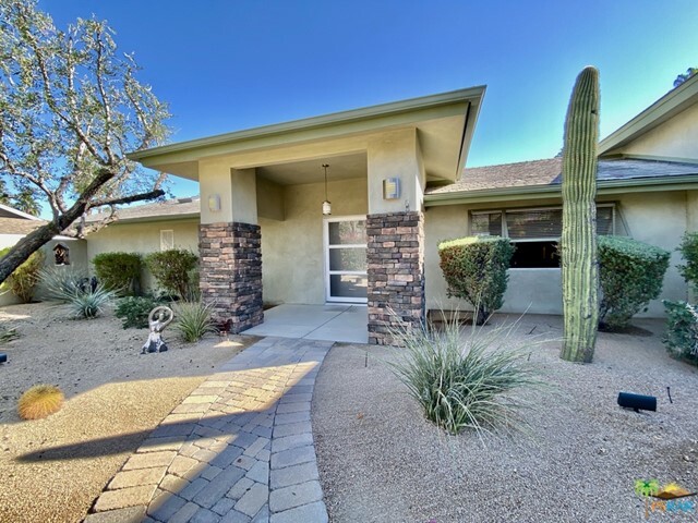 Property Photo:  1962 S Birdie Way  CA 92264 