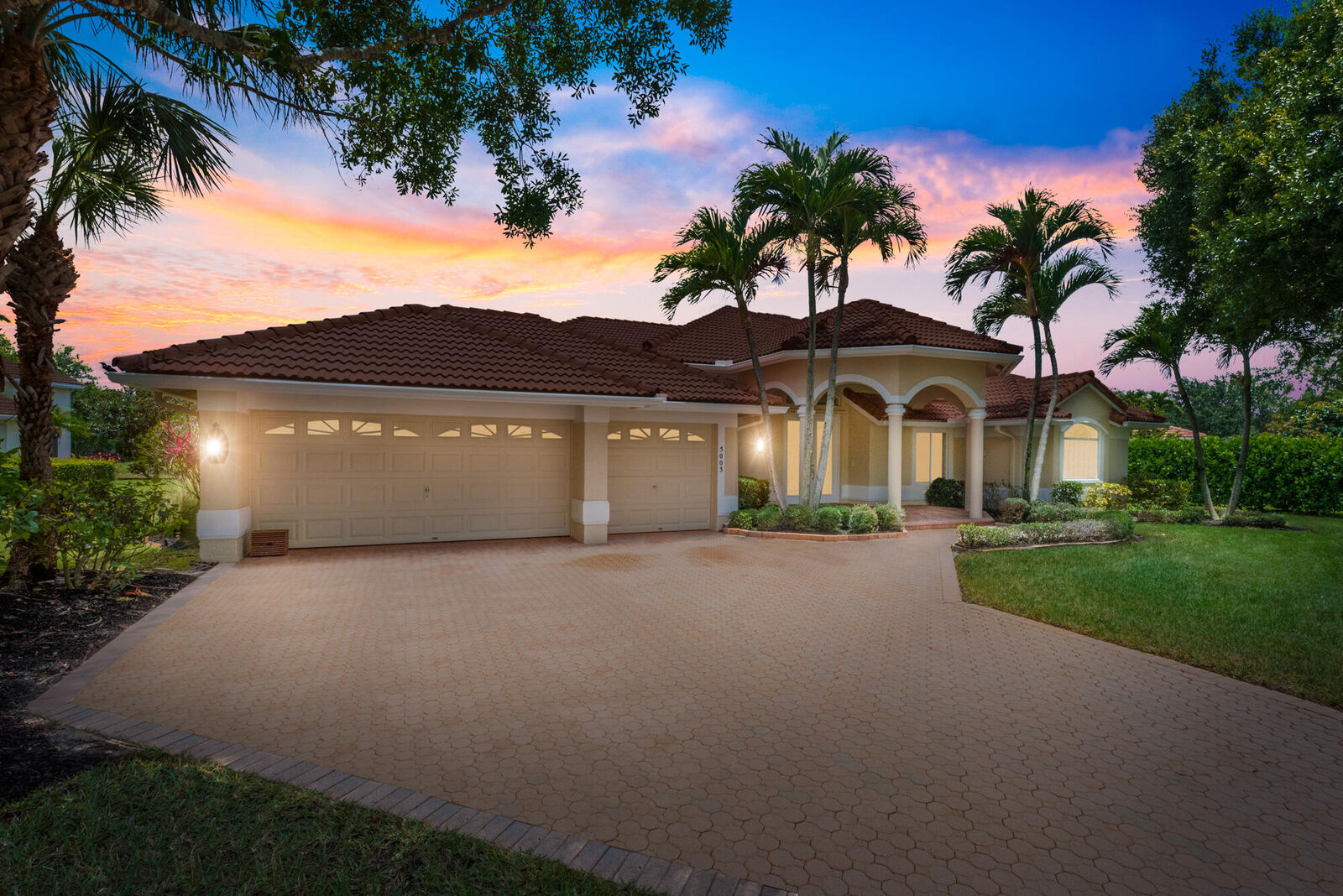 Property Photo:  5003 SW Hammock Creek Drive  FL 34990 