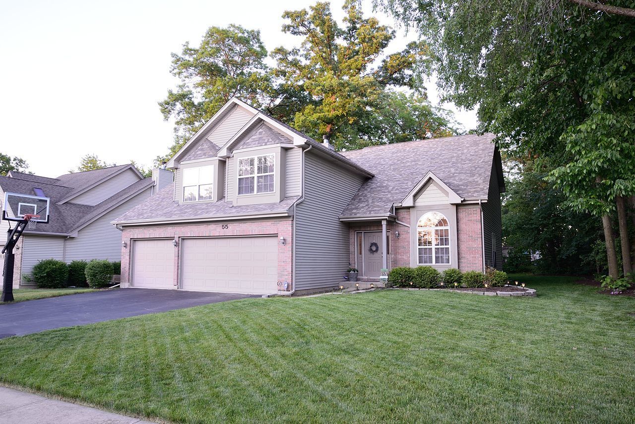 Property Photo:  55 Chestnut Court  IL 60120 