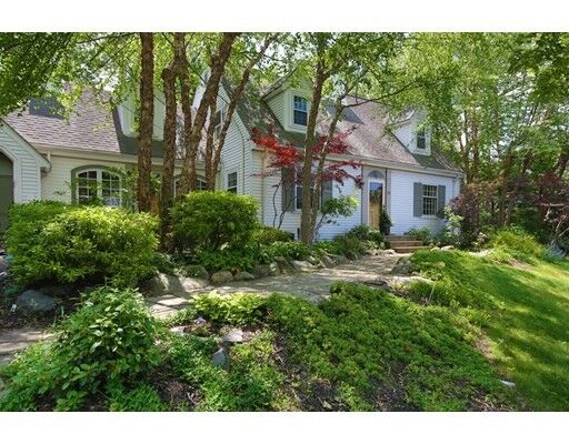 Property Photo: 22 Puritan Rd MA 02461