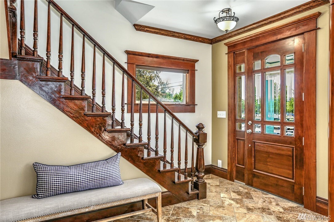 Property Photo: 1302 N Alder St WA 98926