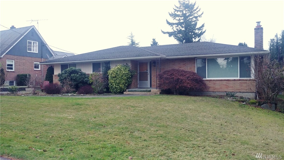 Property Photo: 27407 Cedarhome Rd WA 98292