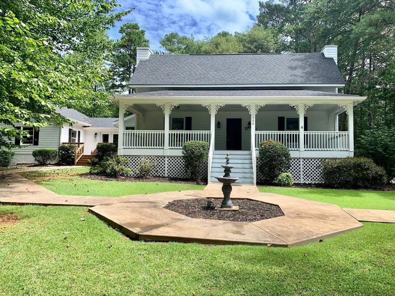 Property Photo:  1360 Kelly Mill Trce  GA 30040 