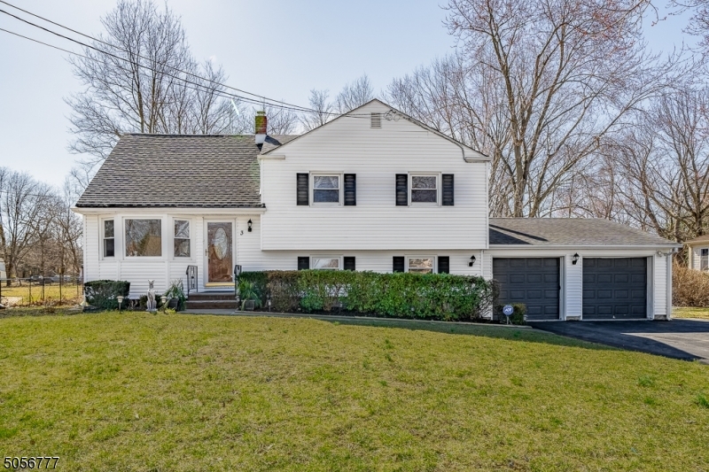 Property Photo: 3 Hawley Rd NJ 08844