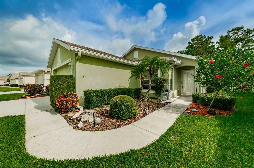 Property Photo: 2449 Pleasant Hill Lane FL 34691
