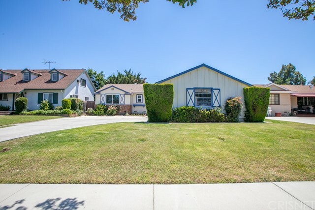 Property Photo:  22616 Kittridge Street  CA 91307 