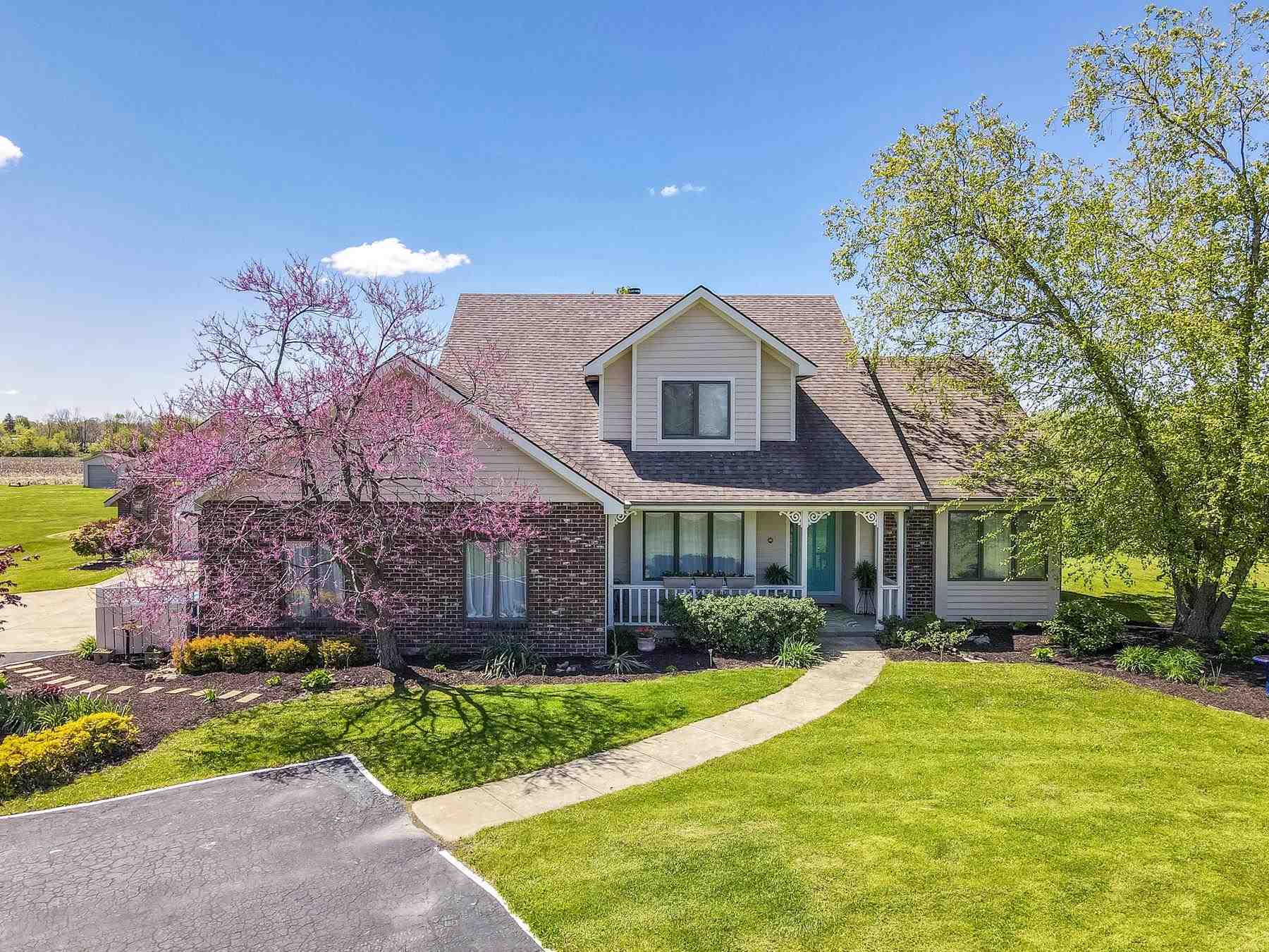 Property Photo: 11306 Grabill Road IN 46765-9716