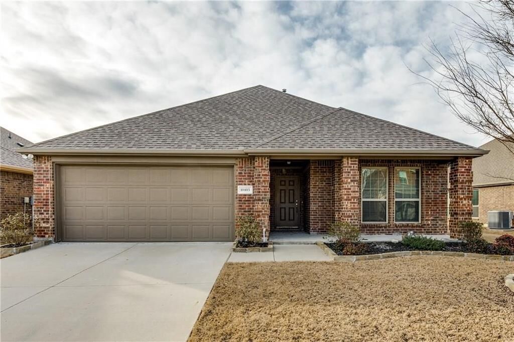 Property Photo:  10105 Horseshoe Lane  TX 75072 