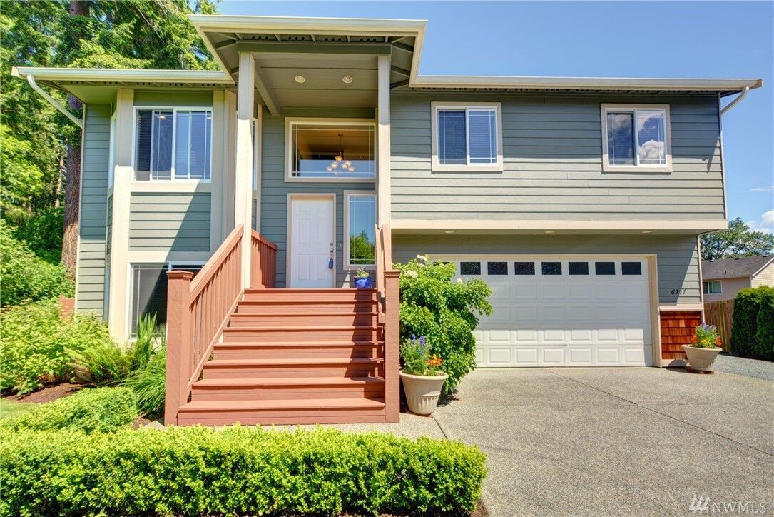 Property Photo: 6717 29th Place NE WA 98270