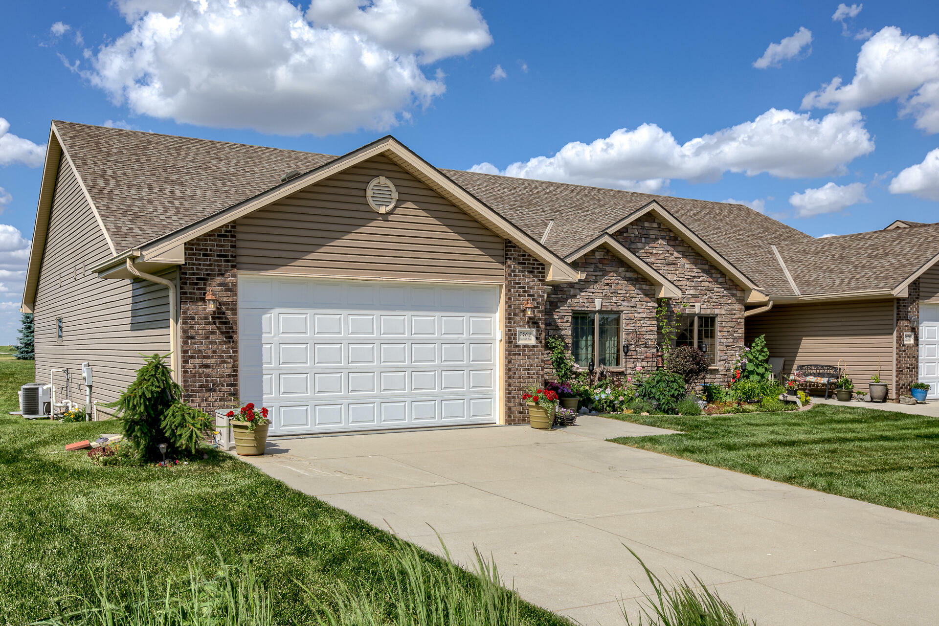 Property Photo:  5402 Taggart  Circle  IA 51503 