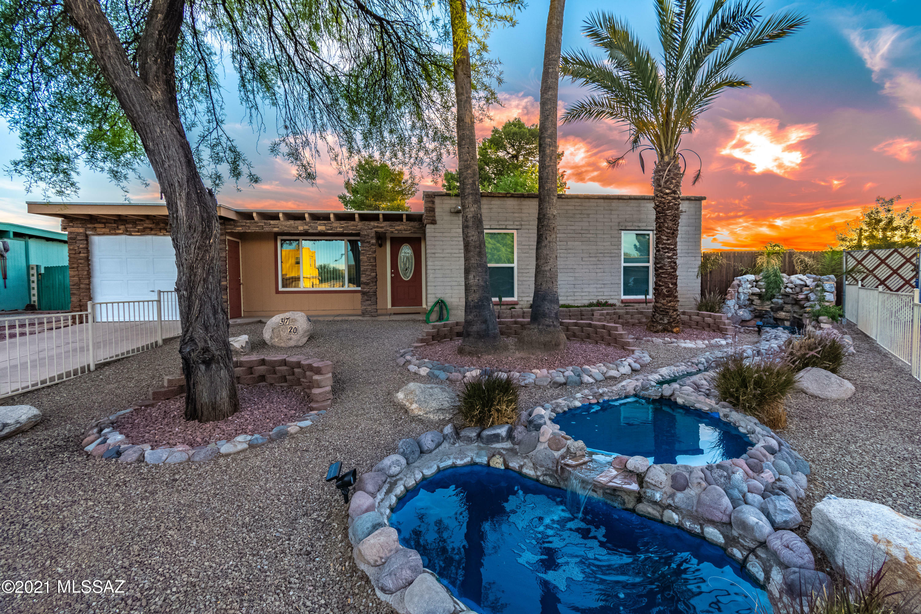 Property Photo:  3720 S Le Beaux Place  AZ 85730 