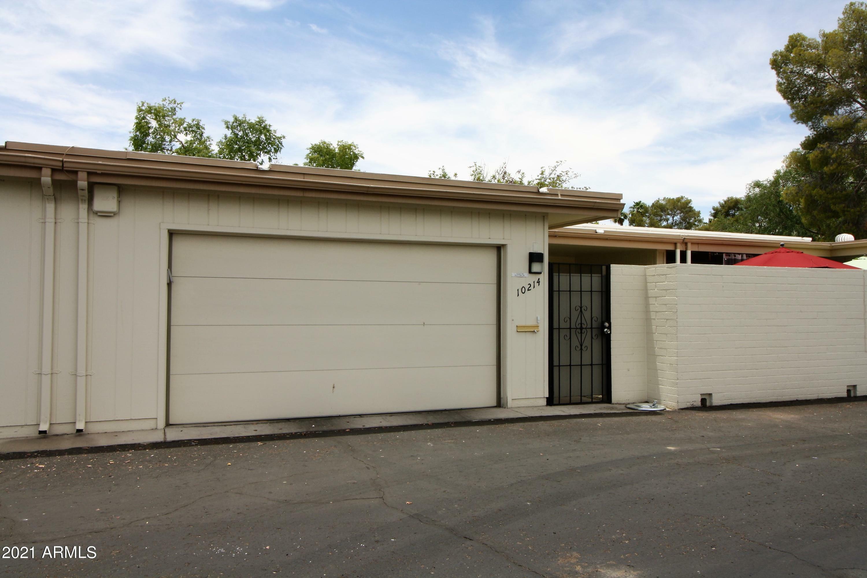 Property Photo: 10214 W Hutton Drive AZ 85351