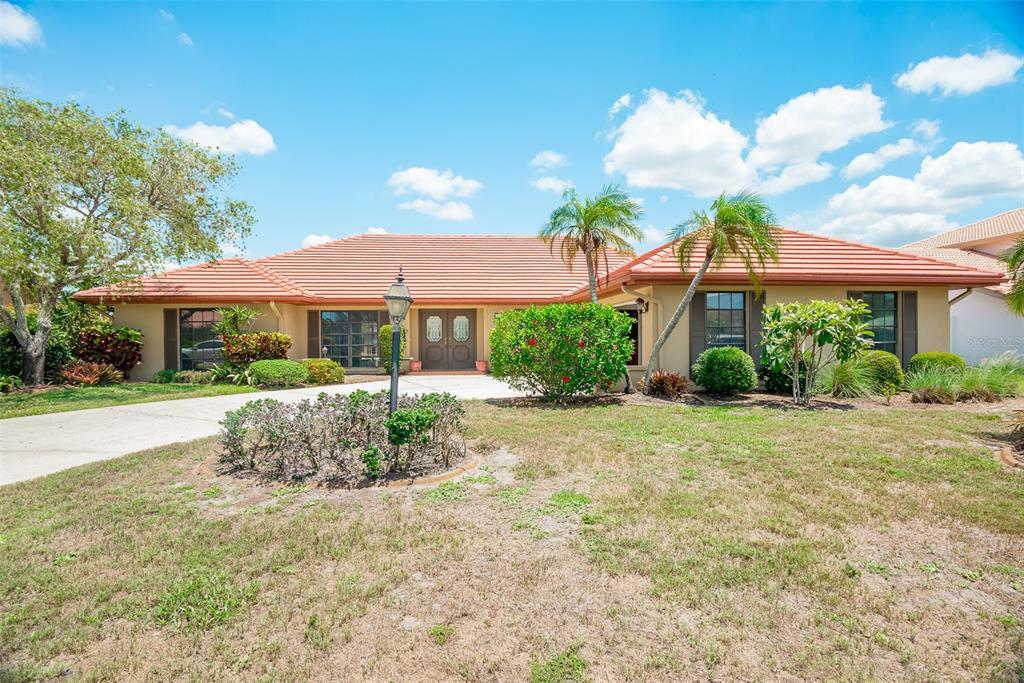 Property Photo: 349 Ardenwood Drive FL 34223