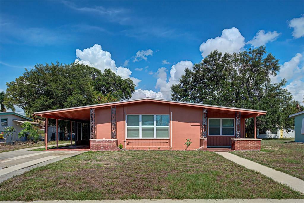 Property Photo:  2513 Warne Street  FL 33952 