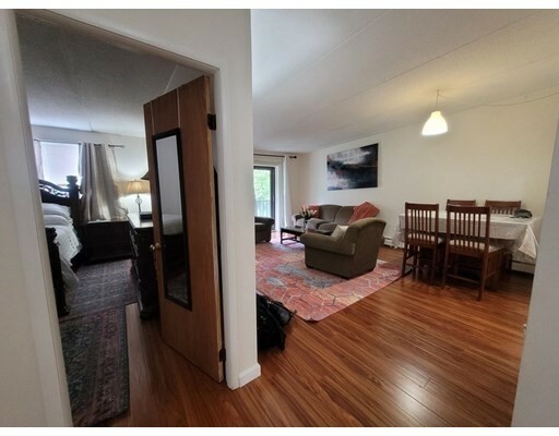 Property Photo: 80 N Warren St 20 MA 01801