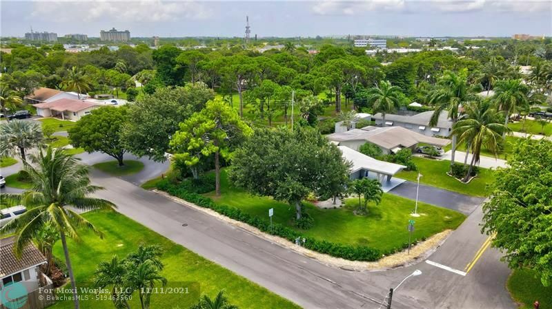 Property Photo:  621 SE 2nd Ave  FL 33060 