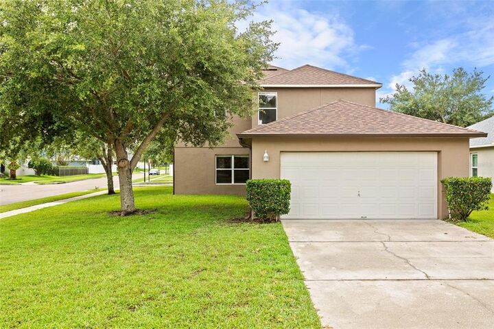 Property Photo: 14759 Royal Poinciana Dr FL 32828