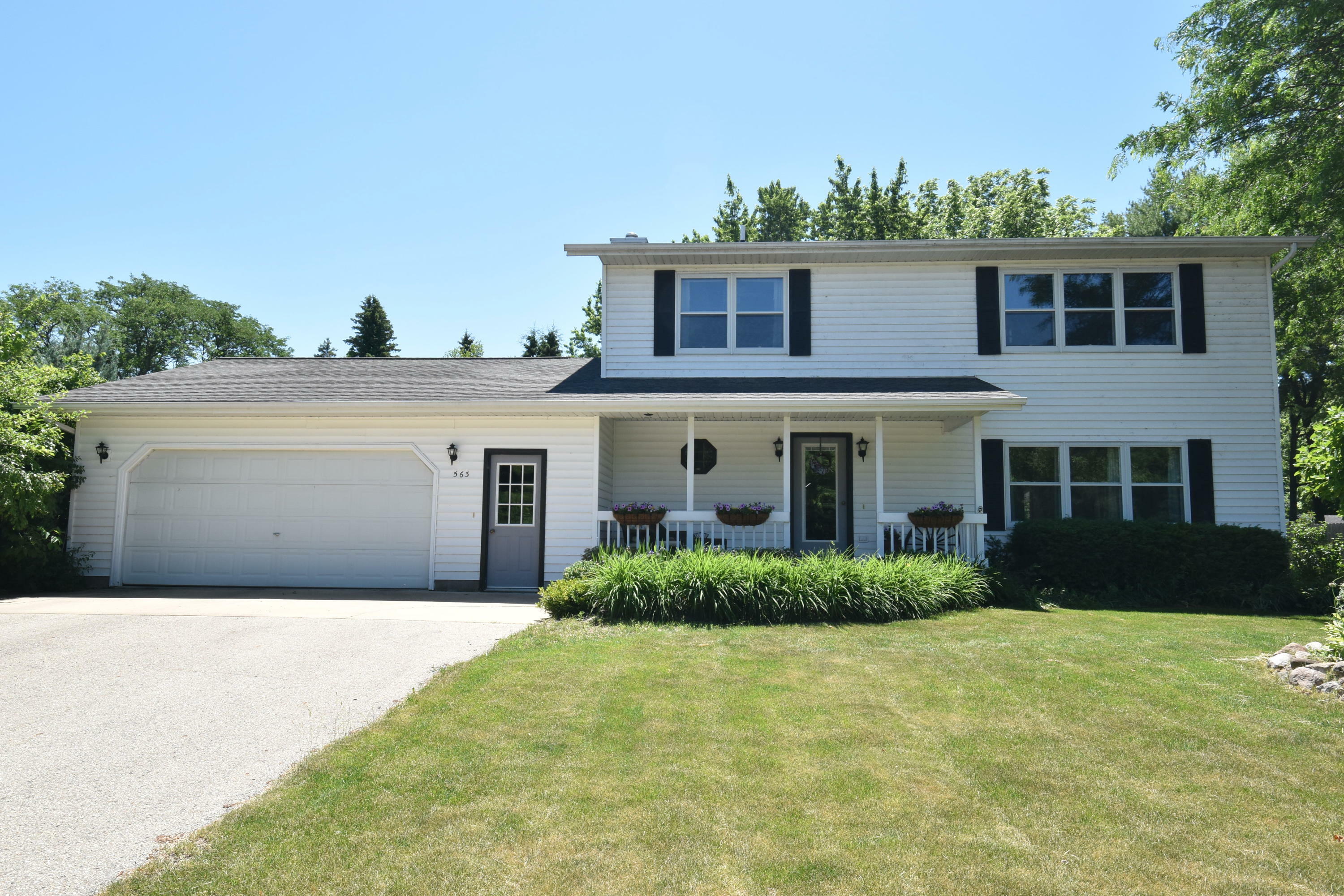 Property Photo:  563 Highknocker Trl  WI 54941 