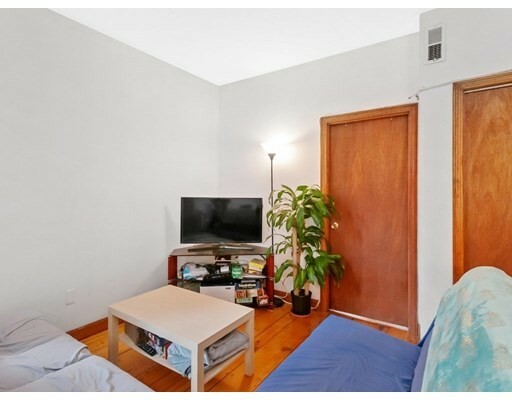 Property Photo:  32 Prospect Street 2  MA 02129 