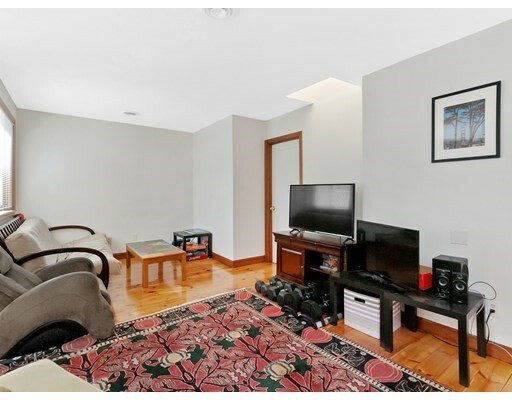 Property Photo:  32 Prospect Street 3  MA 02129 