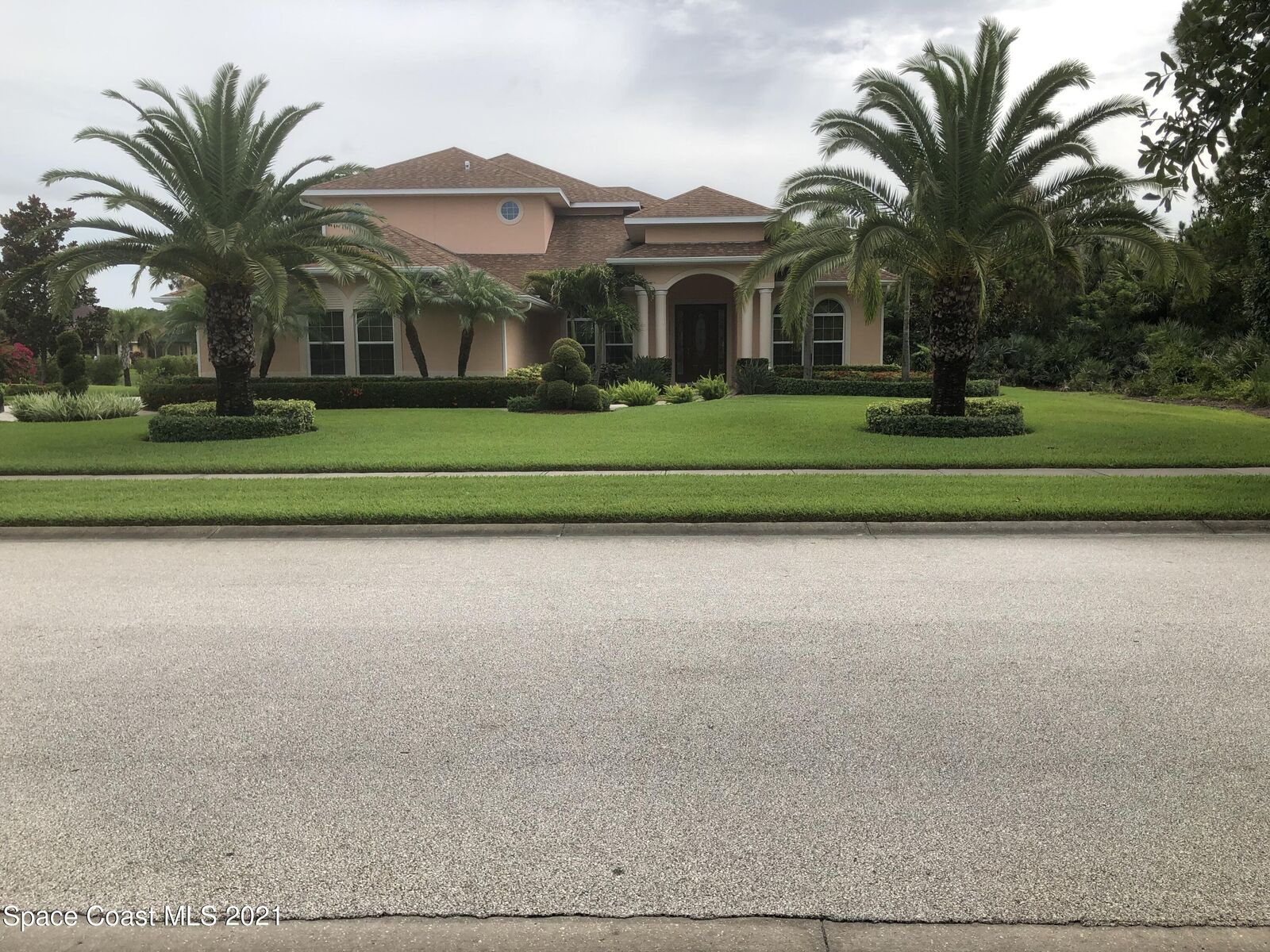 Property Photo: 2043 Windbrook Drive FL 32909