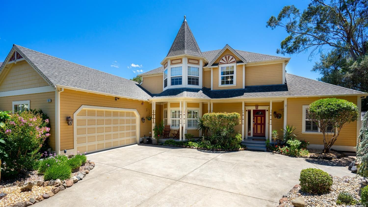Property Photo:  109 Oakbrook Lane  CA 95425 