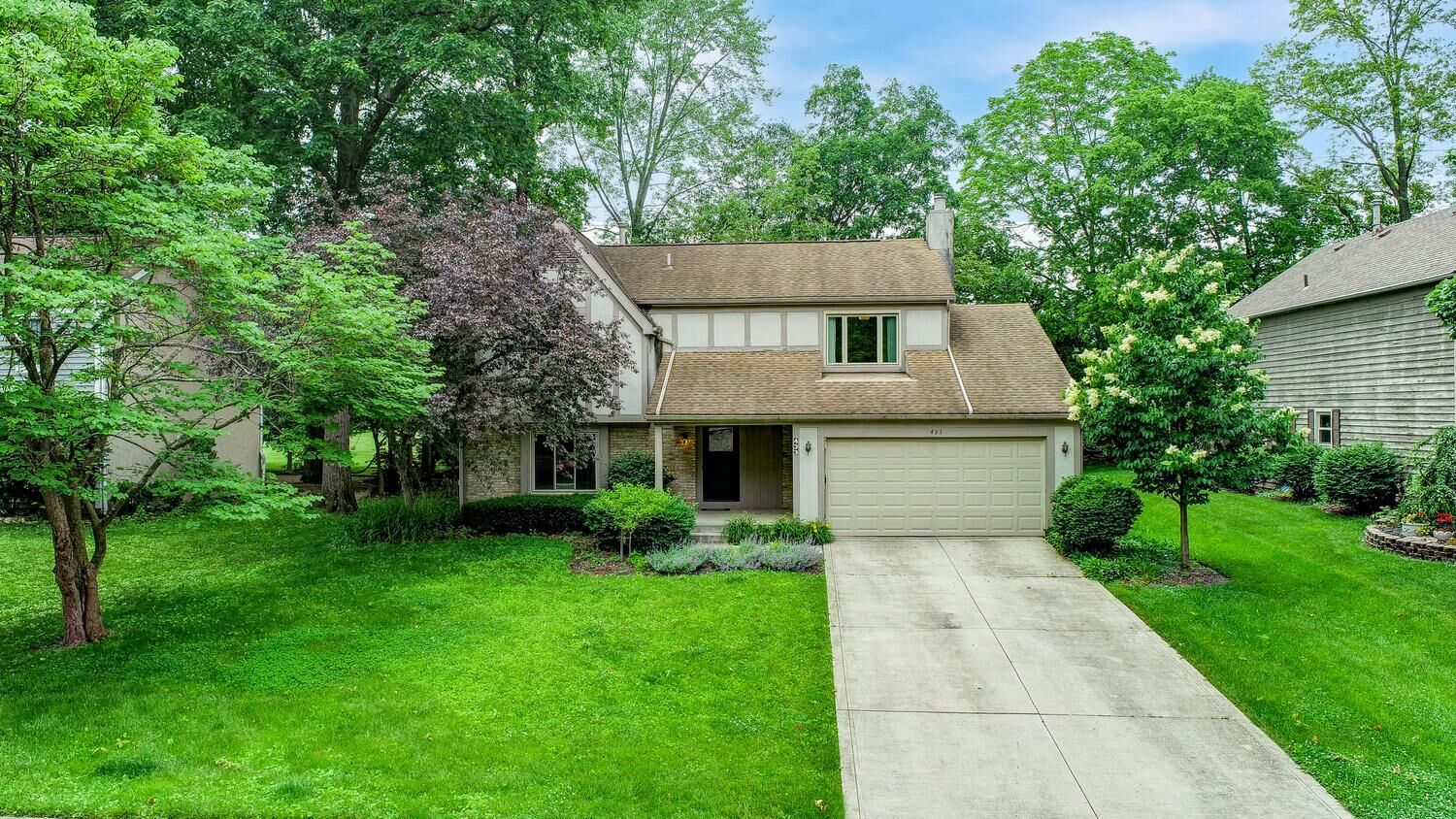 Property Photo: 433 S Spring Road OH 43081