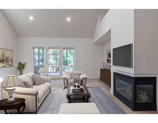 Property Photo:  3 Gatecrest Rd 3  MA 01886 