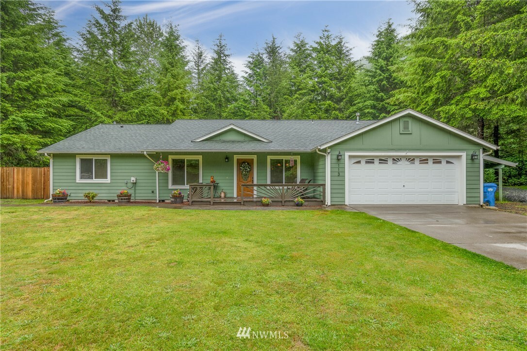 Property Photo:  113 Deer Trace Court  WA 98356 