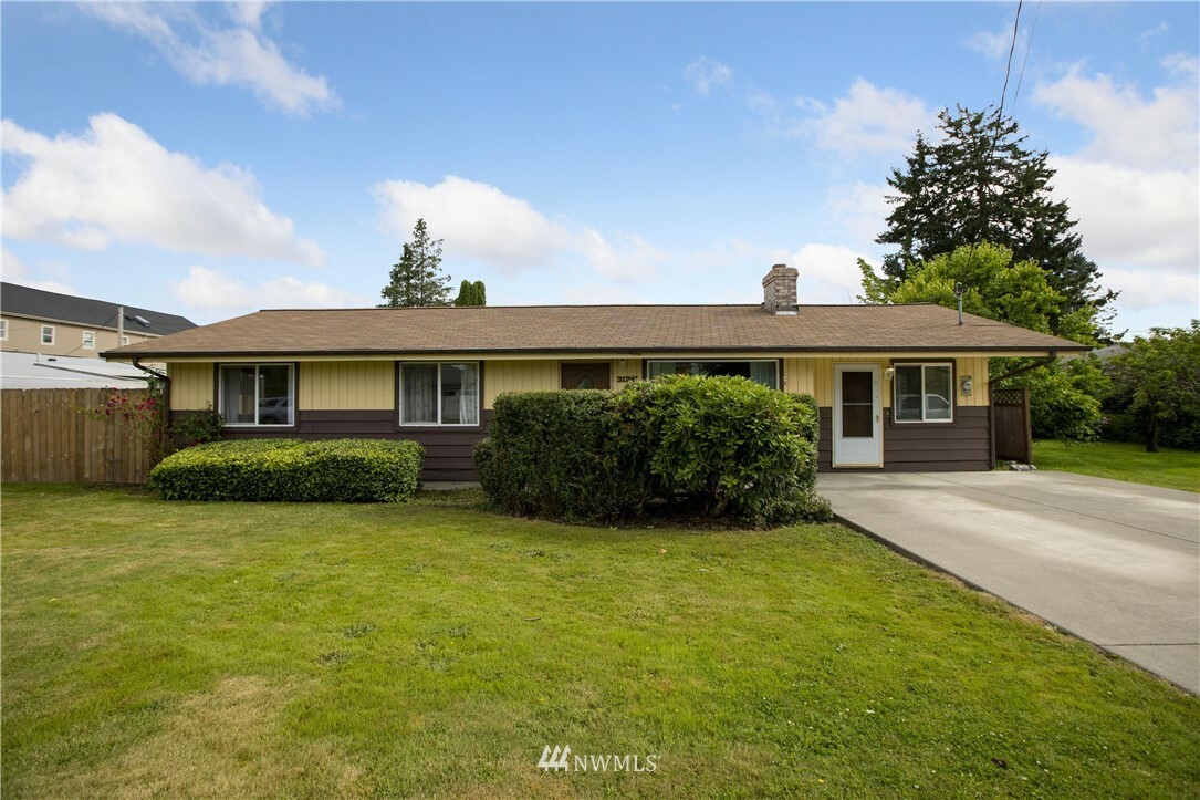 Property Photo: 31741 W Commercial Street WA 98014