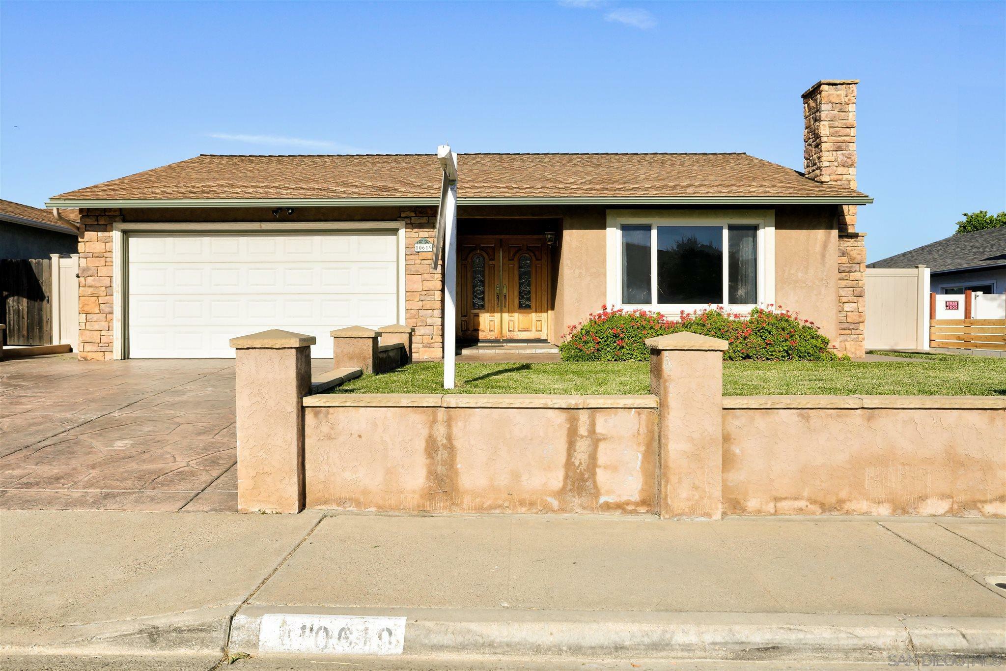 Property Photo:  10619 Ironwood Ave  CA 92071 