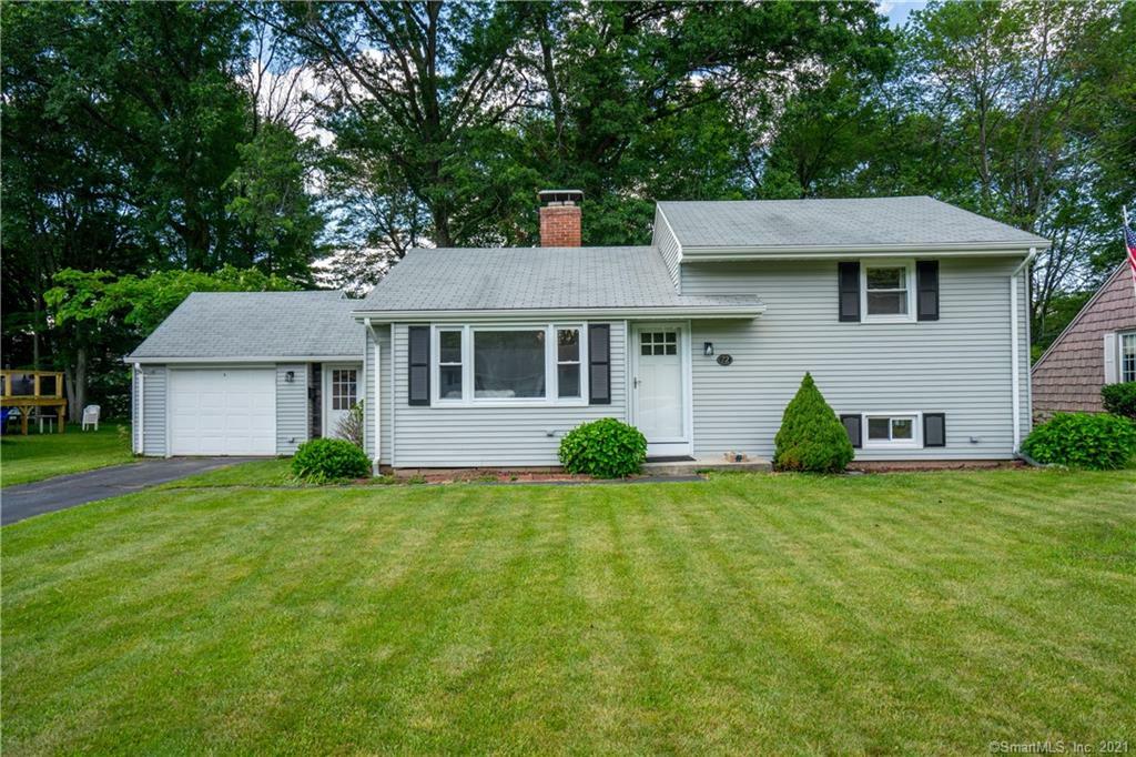 Property Photo:  72 Beechwood Road  CT 06107 