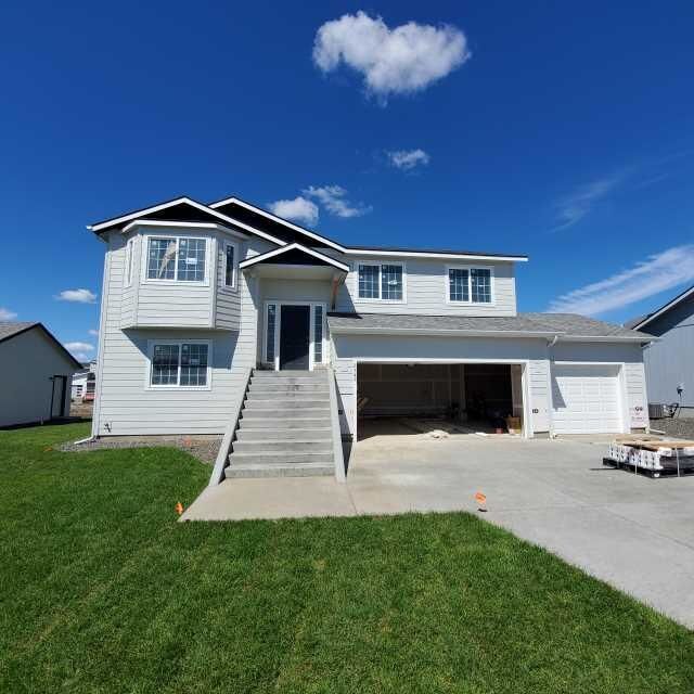 Property Photo: 8349 N Oak Ct WA 99208