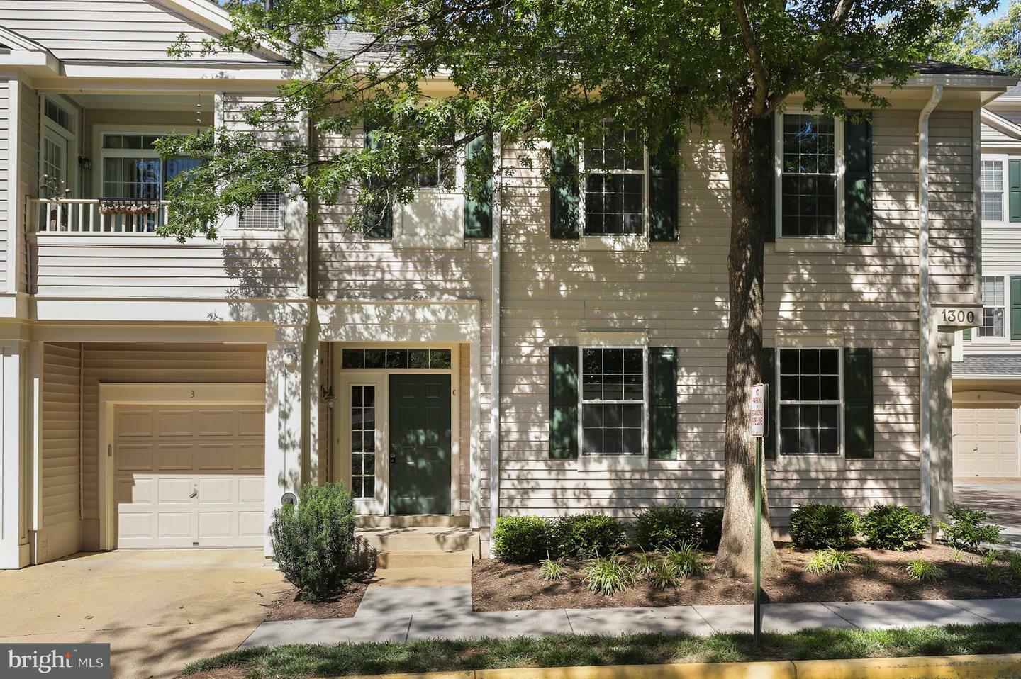 Property Photo:  1300 Windleaf Drive C 147  VA 20194 