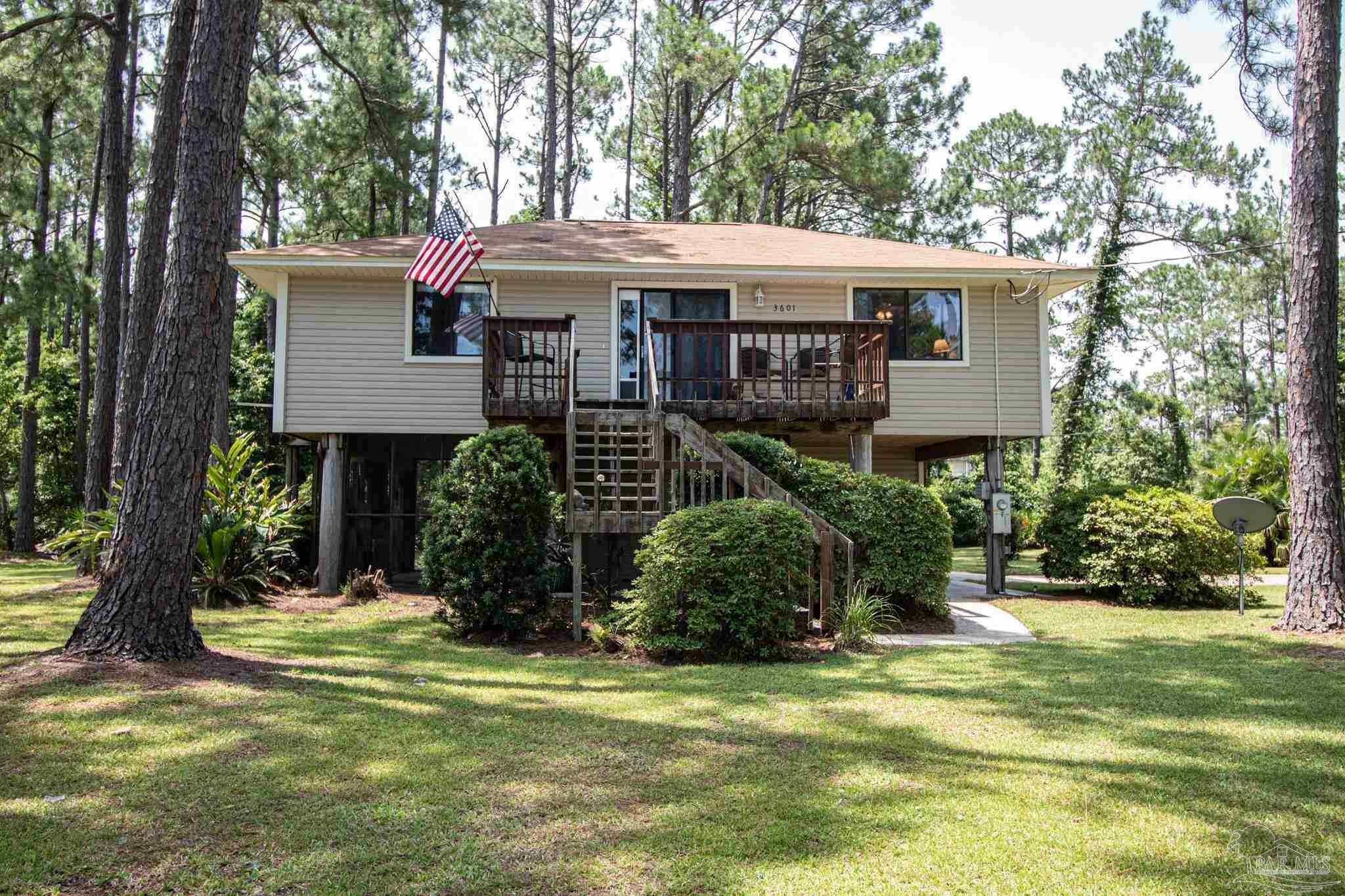 Property Photo: 3601 Ebb Tide Ln FL 32563