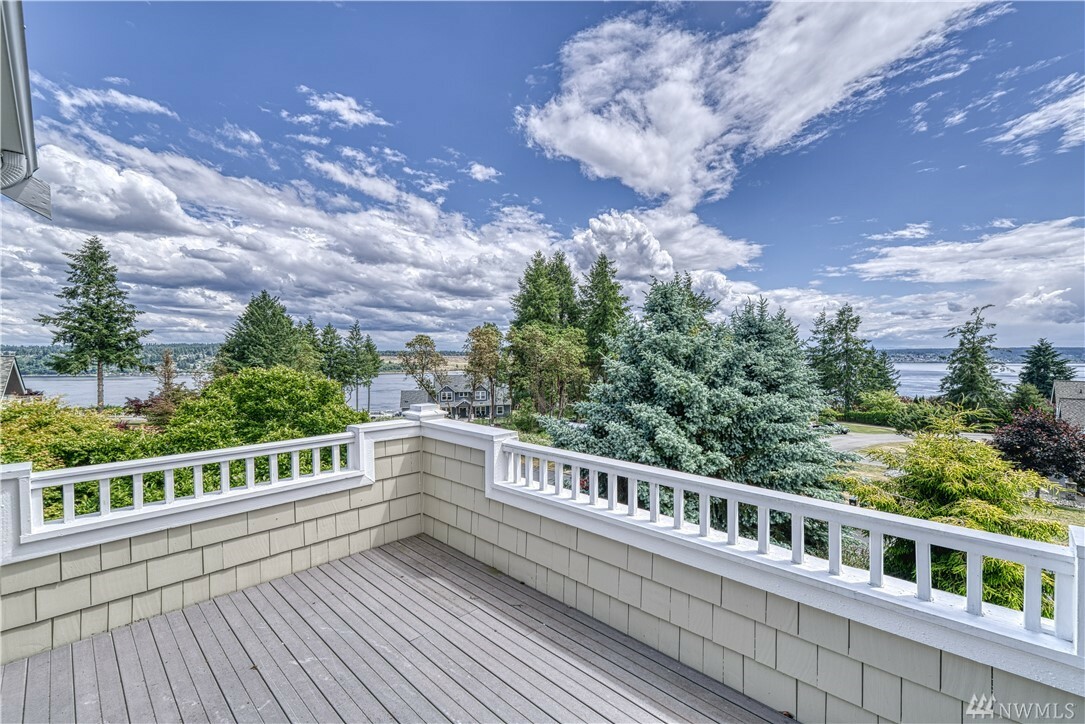 Property Photo:  1235 Queets Dr  WA 98333 