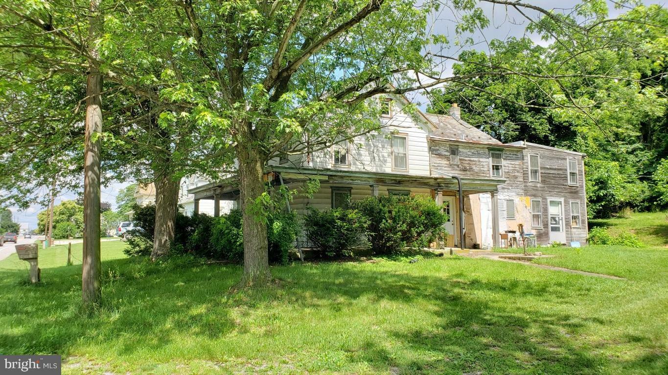 Property Photo:  1548 W Trindle Road  PA 17015 