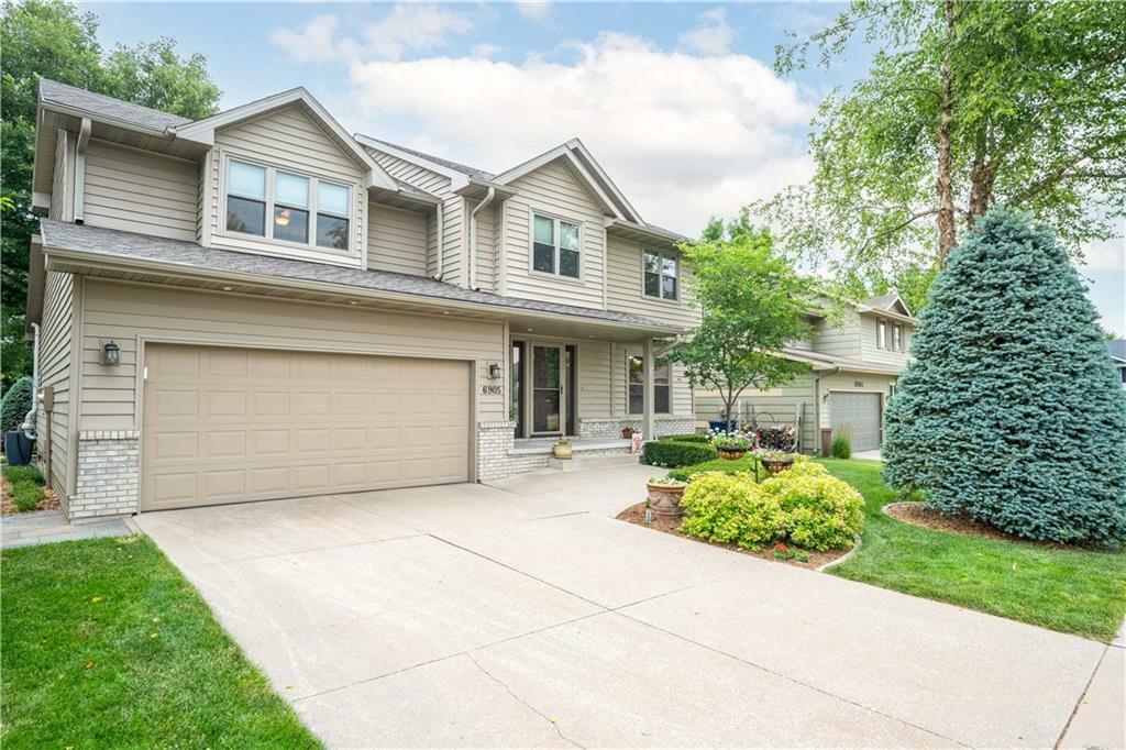 6905 N Valley Drive  Urbandale IA 50322 photo