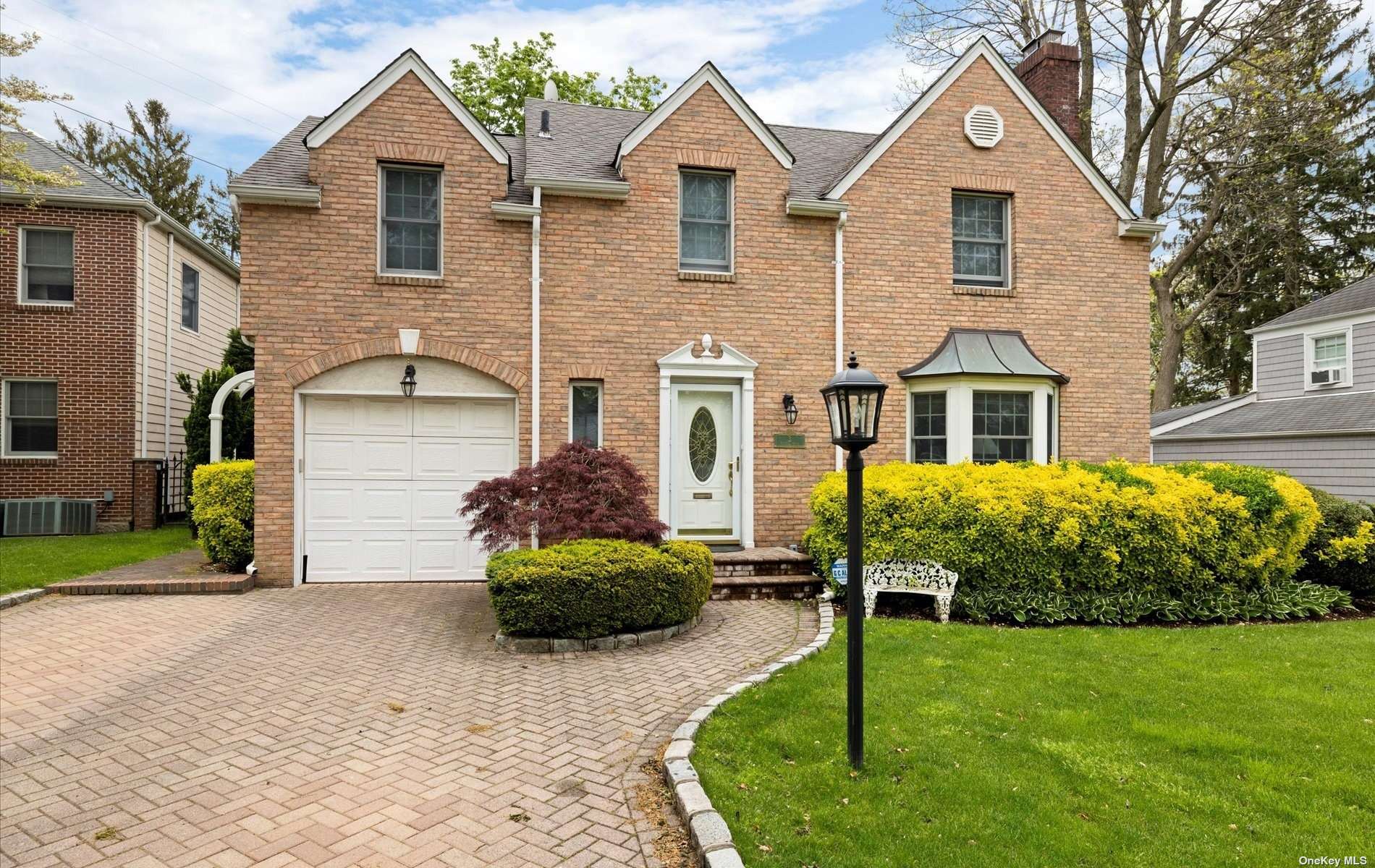 Property Photo:  3 Russell Road  NY 11530 