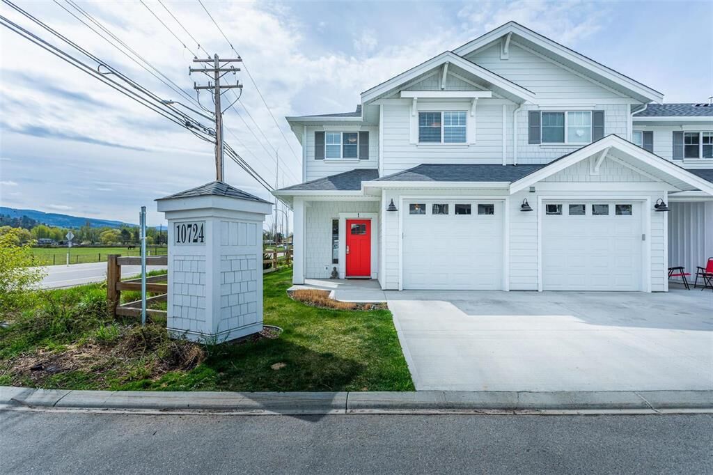 Property Photo:  10724 Bottom Wood Lake Road 1  BC V4V 2T3