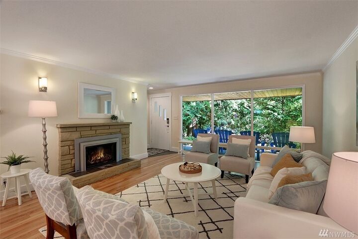 Property Photo:  5311 201st Place SW  WA 98036 