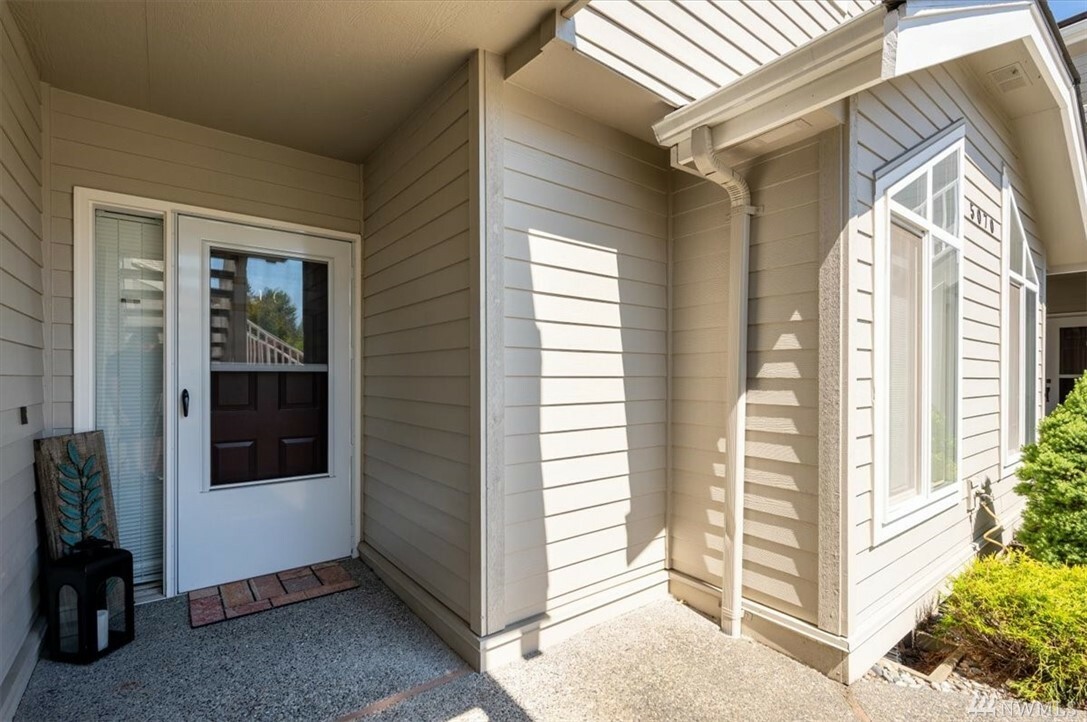 Property Photo: 5070 Festival Boulevard 1C WA 98226