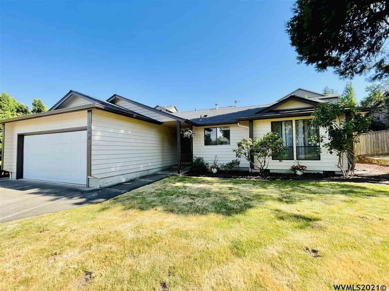 Property Photo: 1506 Goldcrest Av NW OR 97304