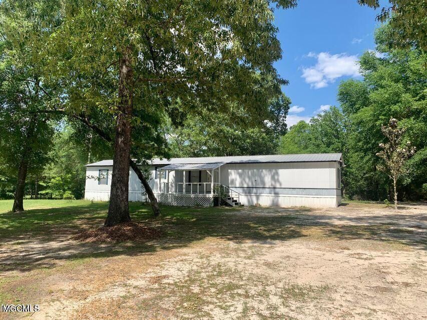 Property Photo:  94 Diamond Radar Road  MS 39573 
