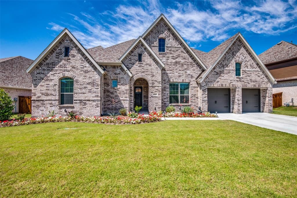 Property Photo:  8509 Autumn Lake Trail  TX 75071 