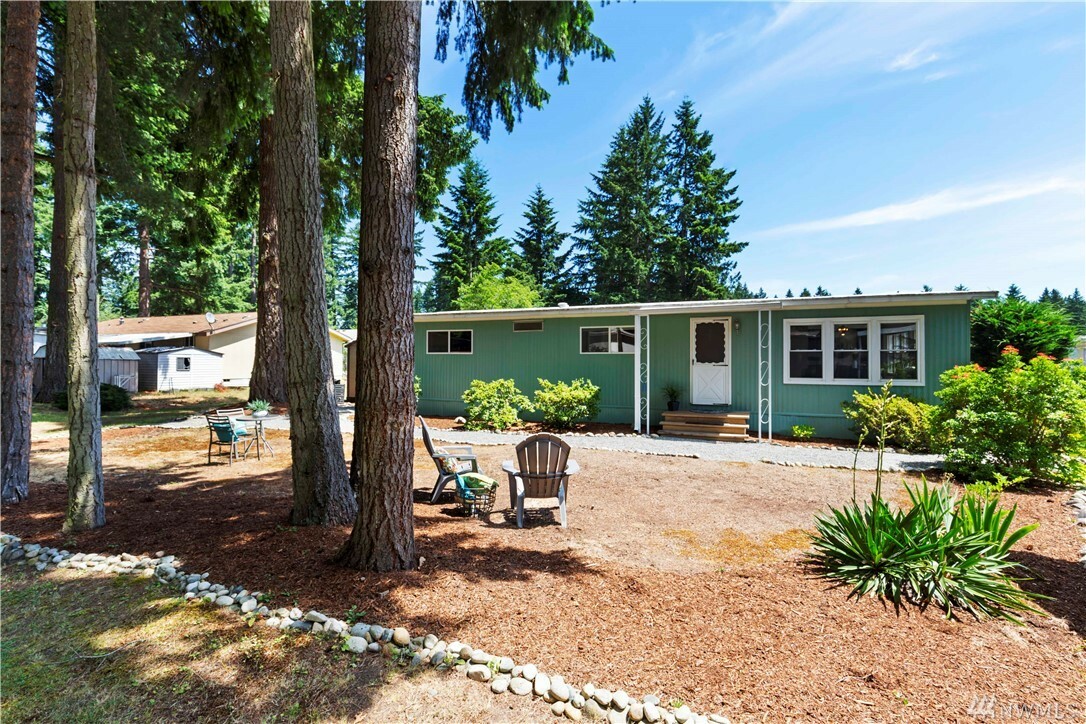 Property Photo:  18425 NE 95th St 88  WA 98052 