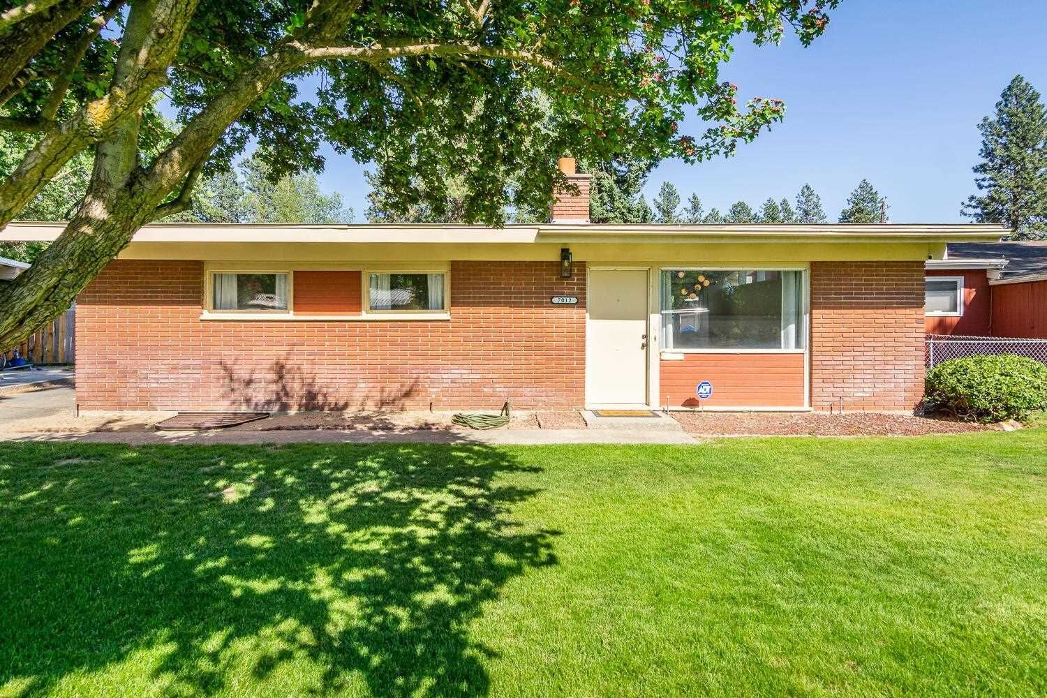 Property Photo: 7012 N Stevens St WA 99208