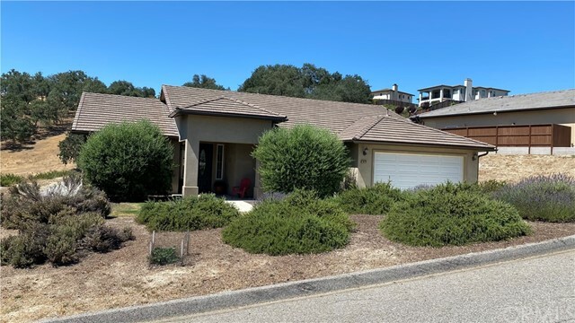 Property Photo:  2670 Edgewood Court  CA 93446 